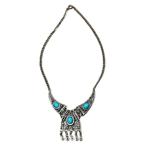 Jewelry - Costume jewelry necklace 16 inches tribal Aztec faux turquoise And silver tone